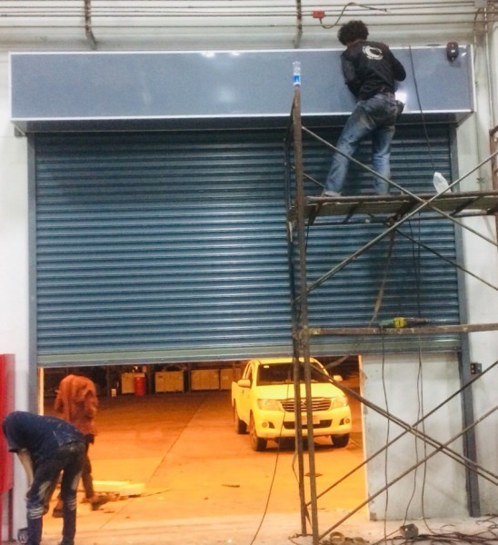 ติดตั้งประตูม้วนอัตโนมัติ 